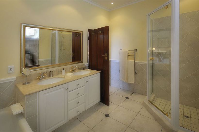 Pension The St James Manor & Seaforth 10