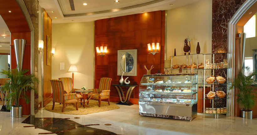 Hotel The Manohar 14