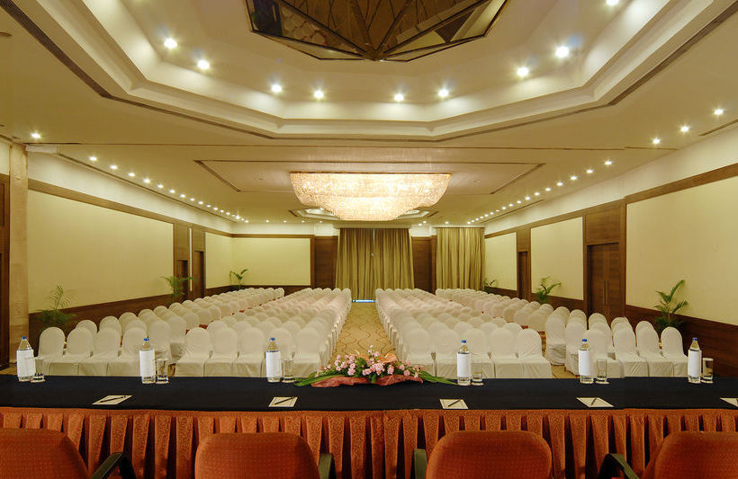 Hotel The Manohar 19