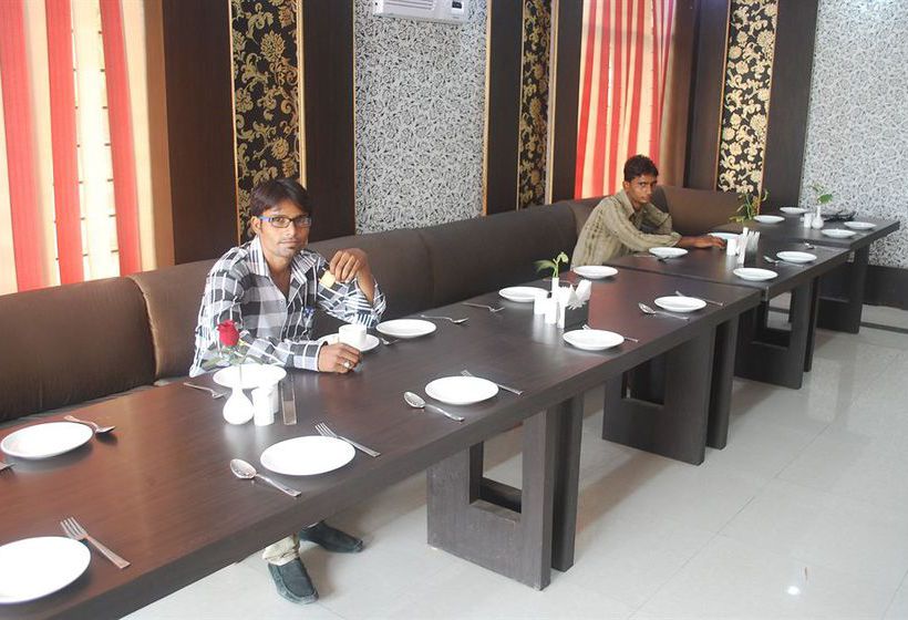 Hotel Gayatri Palace 10