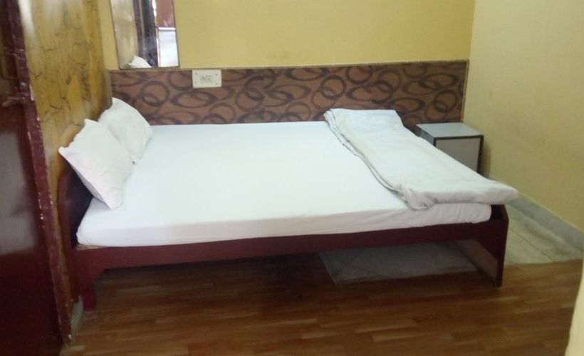 Hotel Raj Bed & Breakfast 6