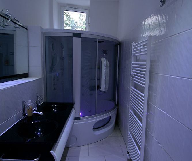 Aachener Strasse Apartment 6