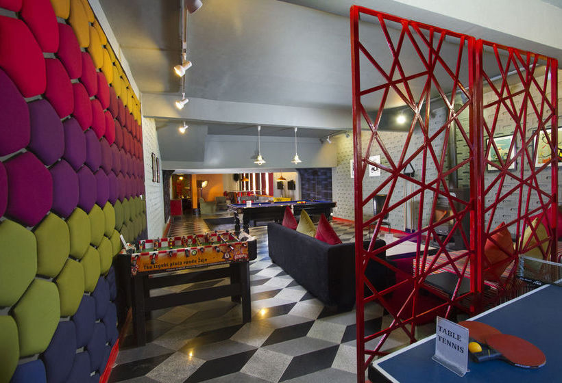 Hotel Honeymoon Inn 17