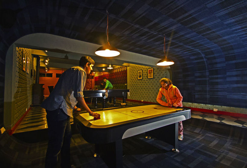 Hotel Honeymoon Inn 2