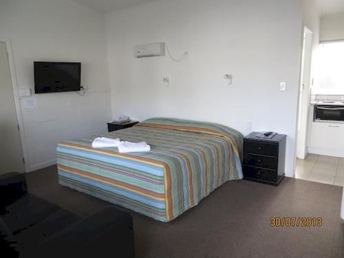 Central Court Motel 5