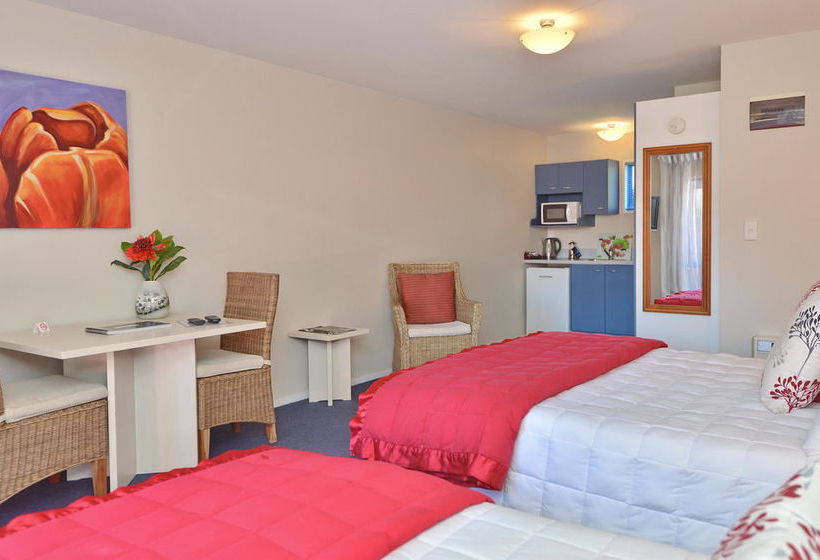 Addington Court Motel 14