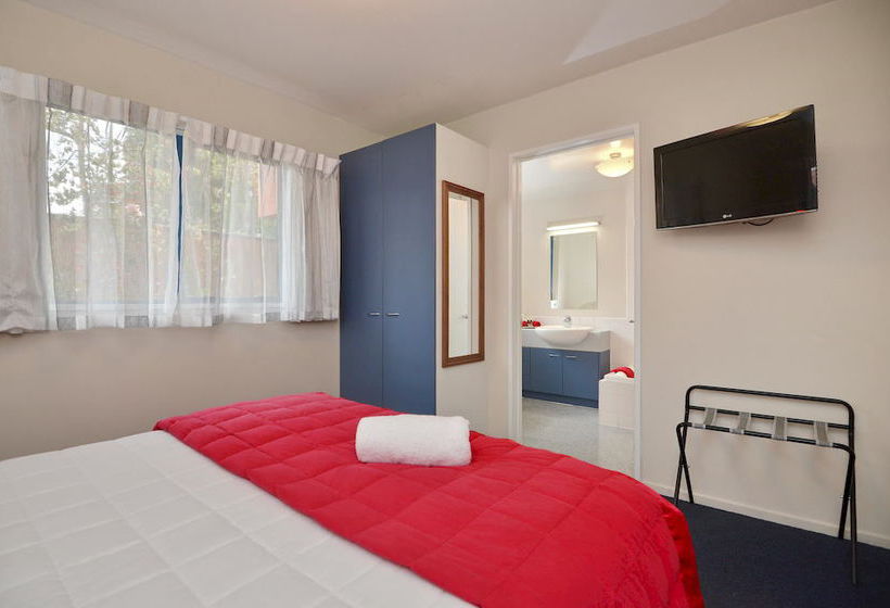 Addington Court Motel 6