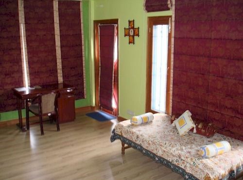 Bed and Breakfast Aapo Aap Home Stay 12