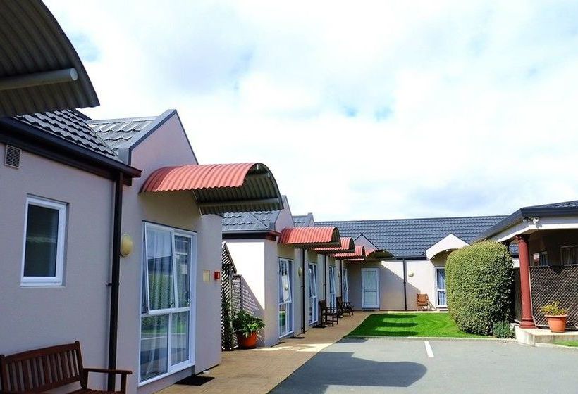 Airport Birches Motel 9