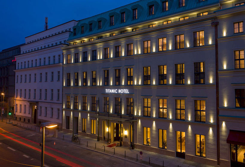 Hotel Titanic Gendarmenmarkt Berlin 12