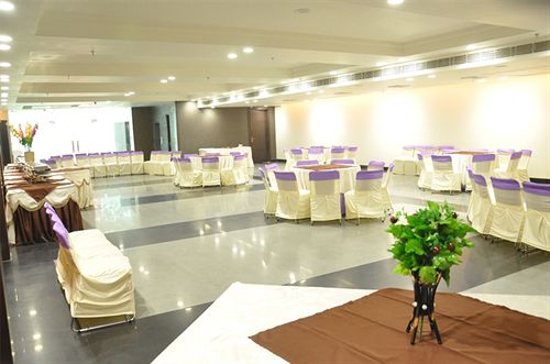 Hotel The Taj Vilas 3