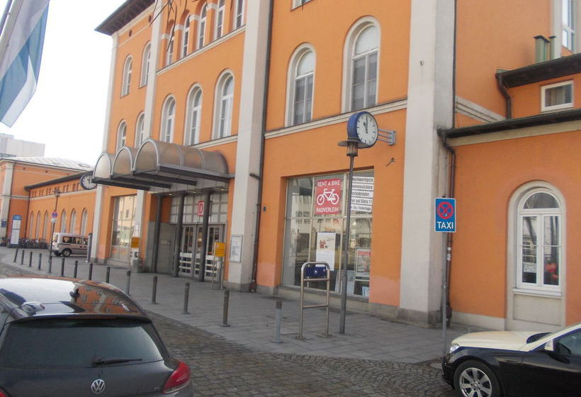 Hotel Im Bahnhof Passau 1