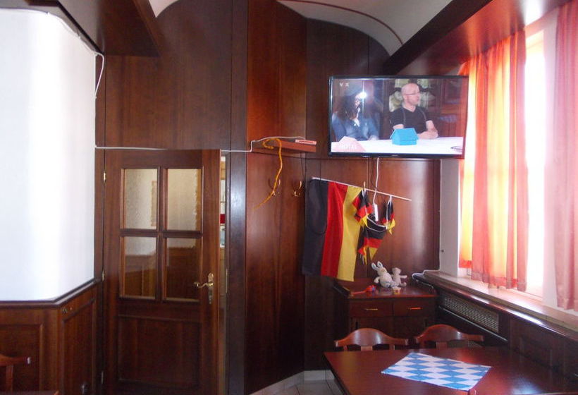 Hotel Im Bahnhof Passau 12