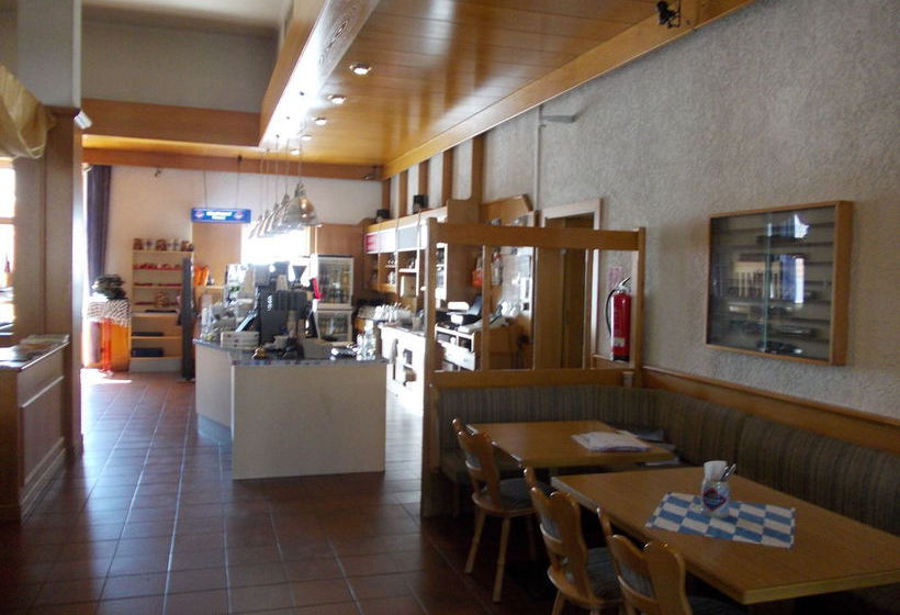 Hotel Im Bahnhof Passau 14