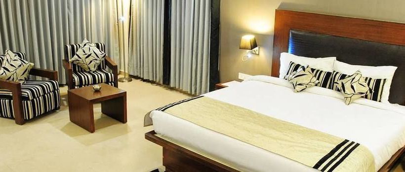 Hotel The White Leaf Gujarat