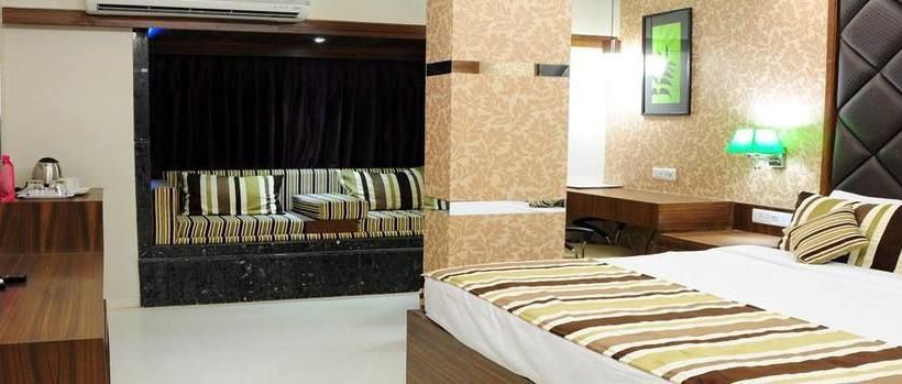 Hotel The Silver Leaf Ahmedabad