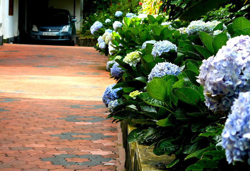 Hotel Green Shades 7