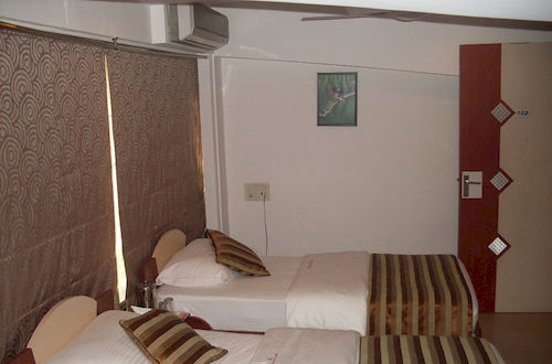 Hotel The Signature Crest Goregaon 7