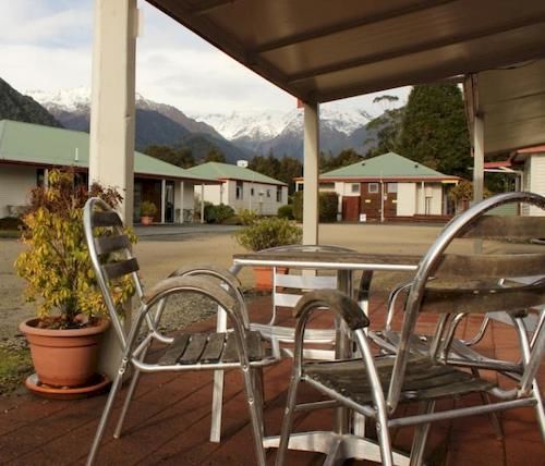 Motel Franz Josef Top 10 Holiday Park 1