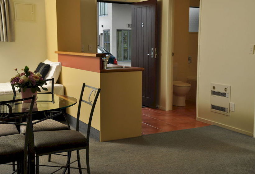 Motel Chancellor Motor Lodge 6