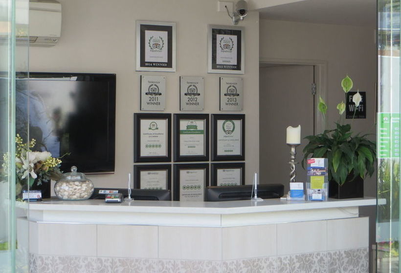 Motel Century Park Motor Lodge 2