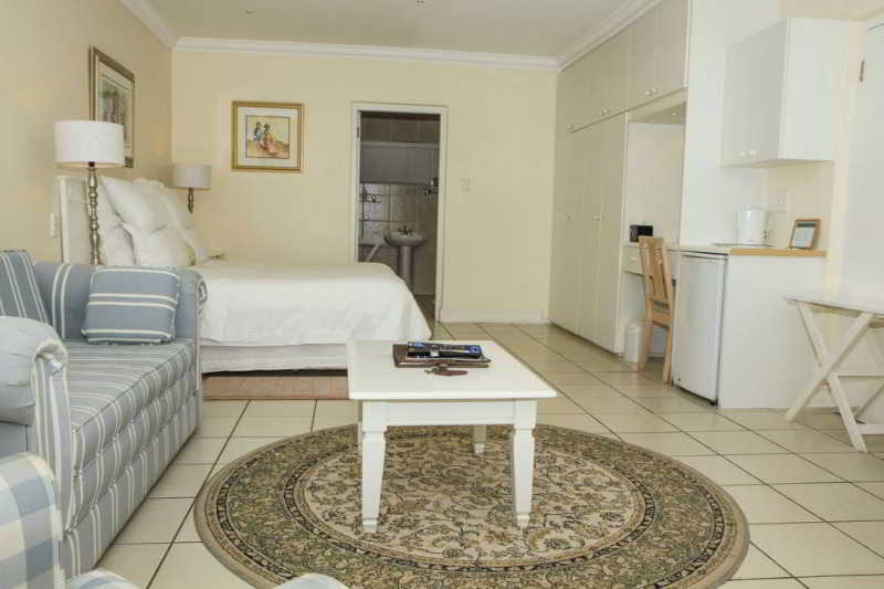 Hotel Gordon's Beach Lodge 5