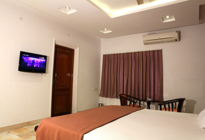 Falcons Nest Imperia Suites 10