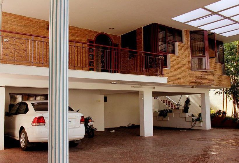 Falcons Nest Imperia Suites 18