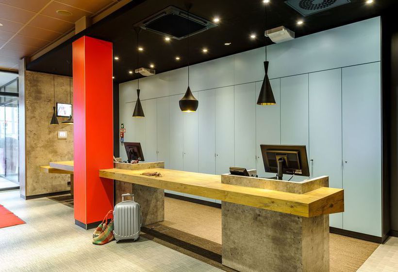 Hotel Ibis Berlin Hauptbahnhof 19