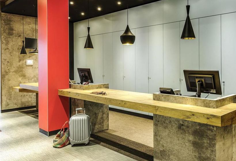 Hotel Ibis Berlin Hauptbahnhof 2