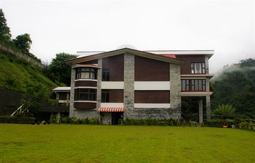 Hotel Club Mahindra Baiguney 16