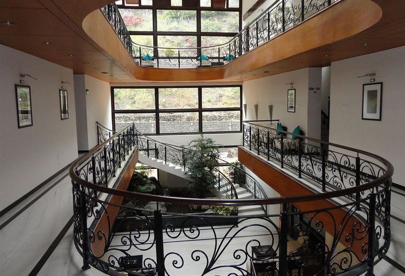 Hotel Club Mahindra Baiguney 4