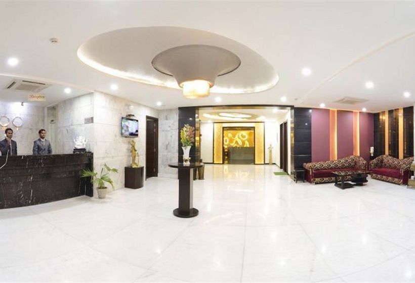 Hotel Crimson Palace