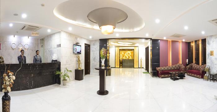 Hotel Crimson Palace 11