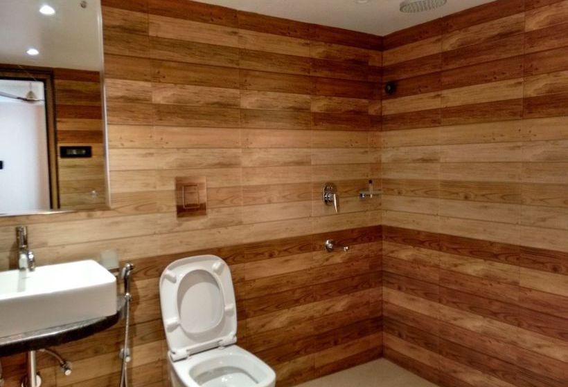 Hotel Jewel of the East 11