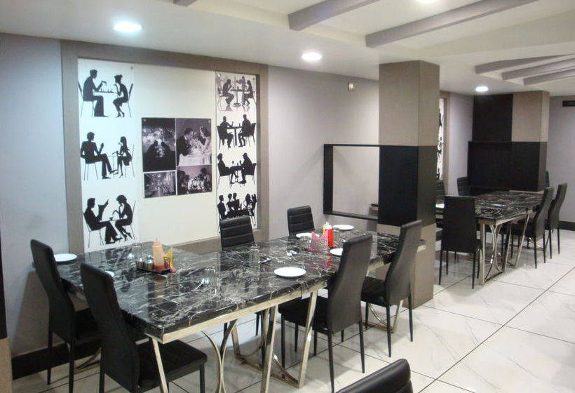 Hotel Jewel of the East 13