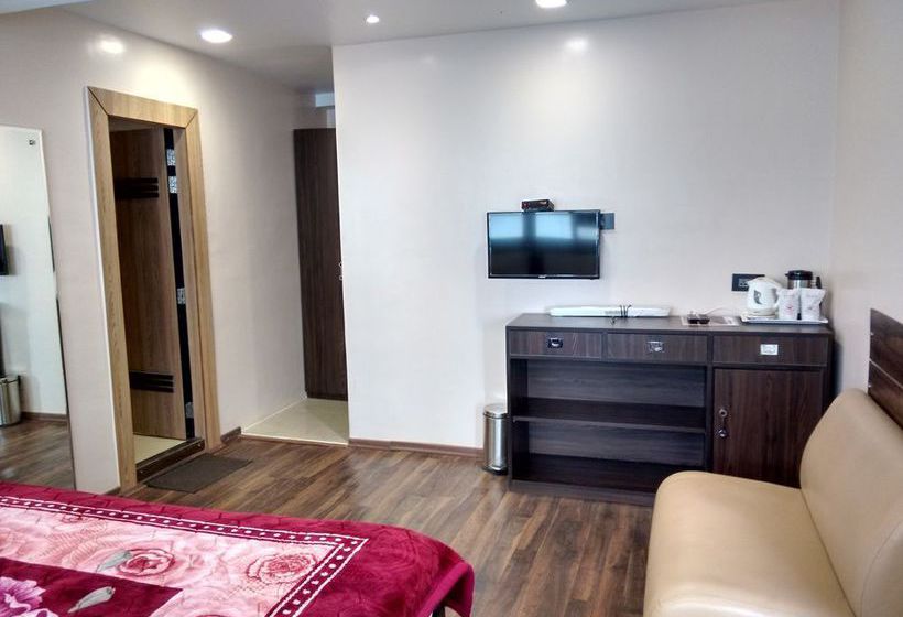 Hotel Jewel of the East 18