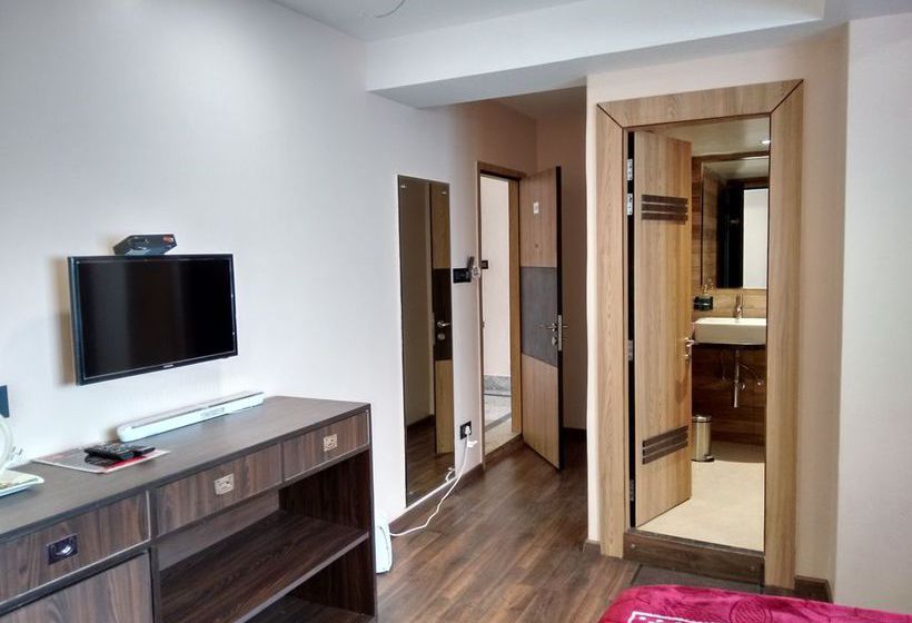 Hotel Jewel of the East 19