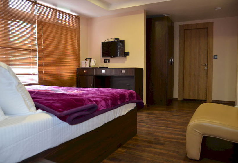 Hotel Jewel of the East 2