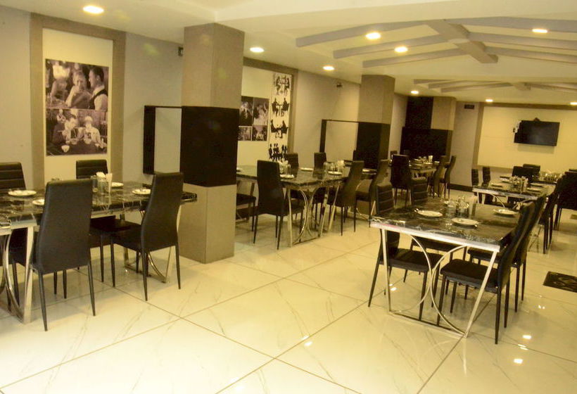 Hotel Jewel of the East 9