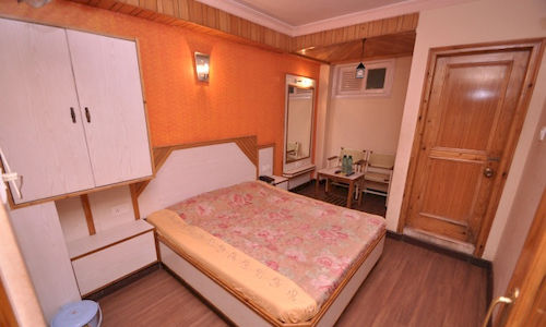 Hotel Sidharath 11