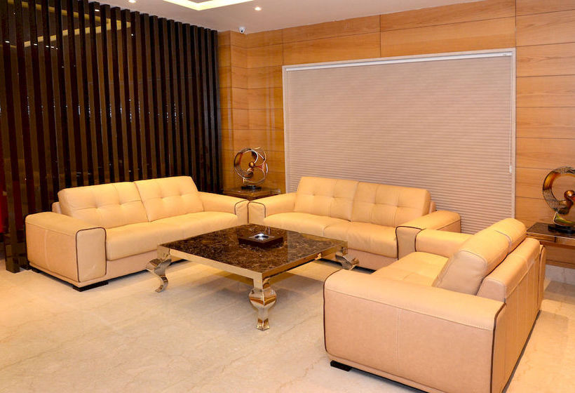 Hotel Sawera Grand Amritsar