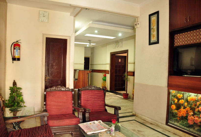 Hotel OYO Rooms Huda City Center 10