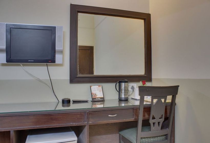 Hotel OYO Rooms Huda City Center 15