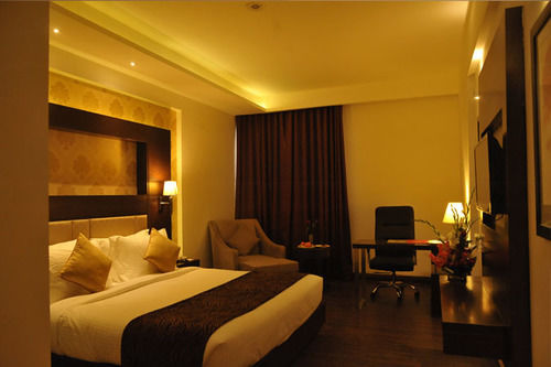 Hotel Jagrati Lords Inn 5