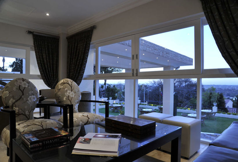 Hotel 131 On Herbert Baker Street 18