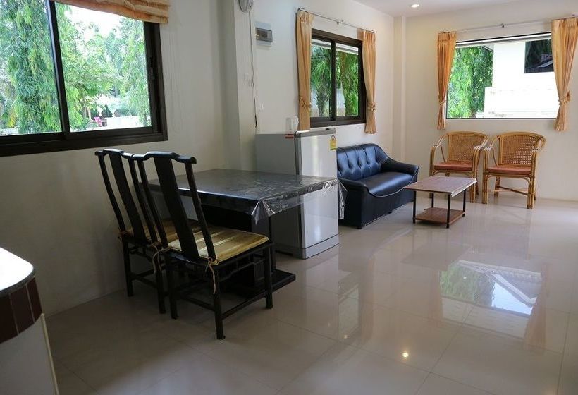 Baan Saen Sook Villas 11