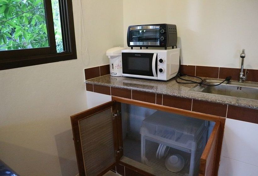 Baan Saen Sook Villas 12