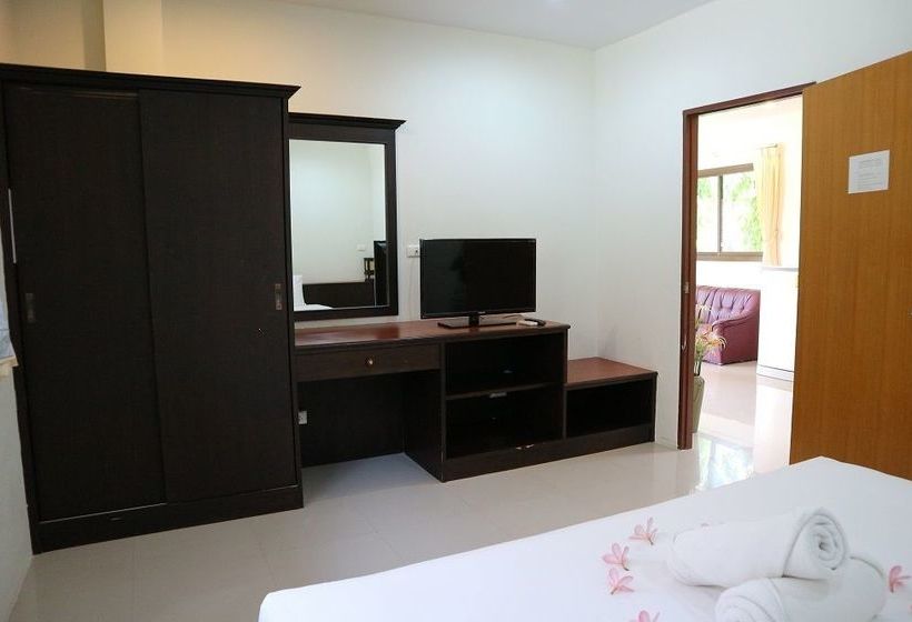 Baan Saen Sook Villas 7