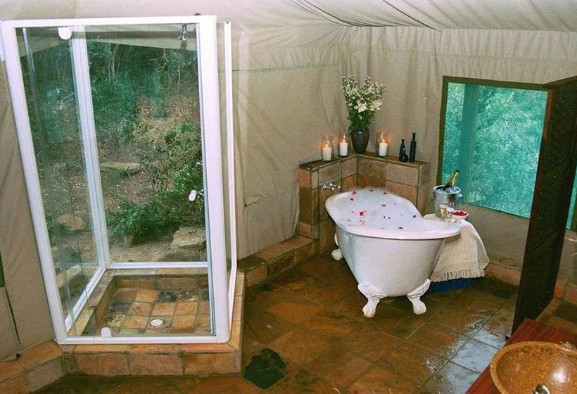 Hotel Inkwenkwezi 14